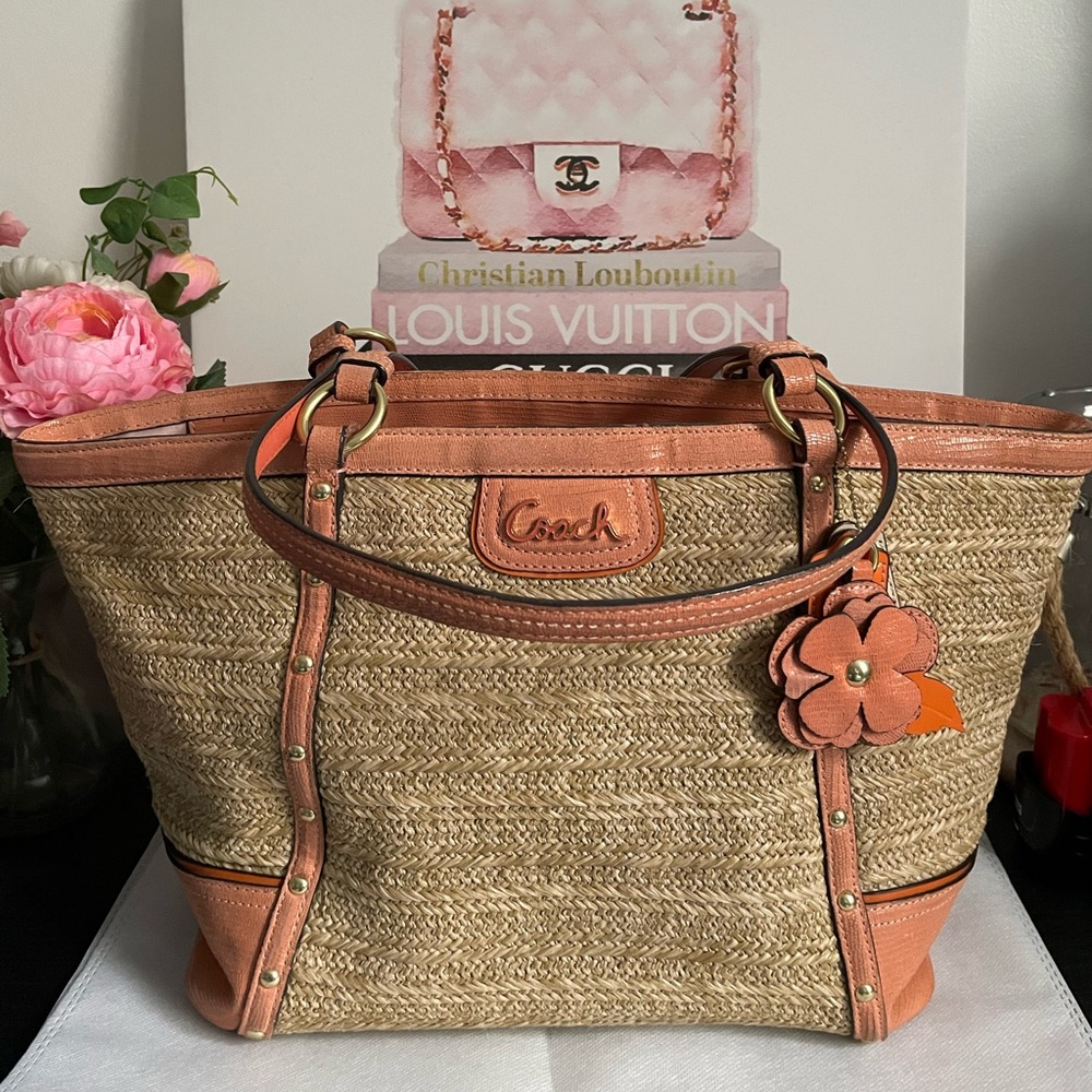 Beautiful Coach tote